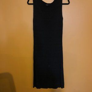 Sleeveless Black Straight Sweater Dress